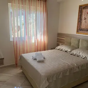 Lovely Anna's Appartamento